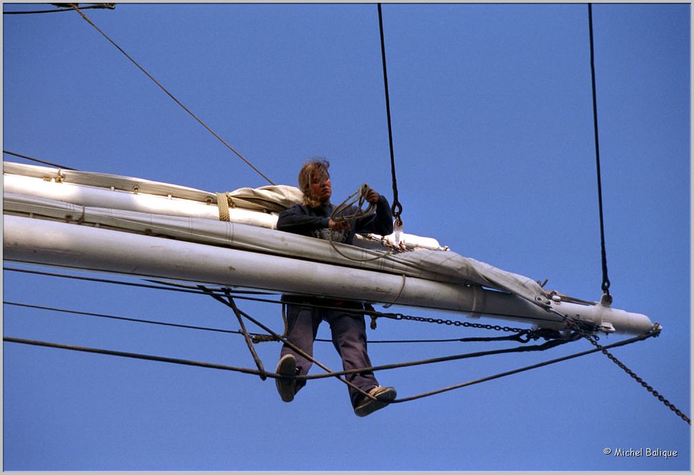 Femme marin dans les vergues