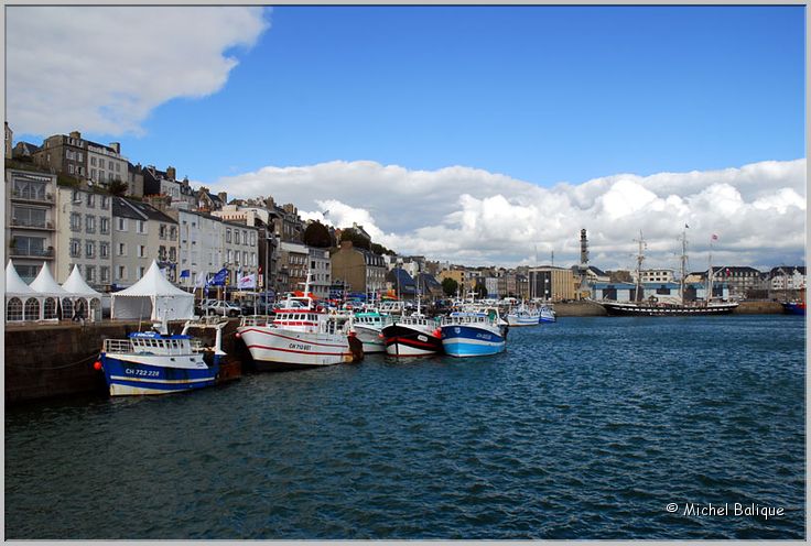 Le port avec le Belem