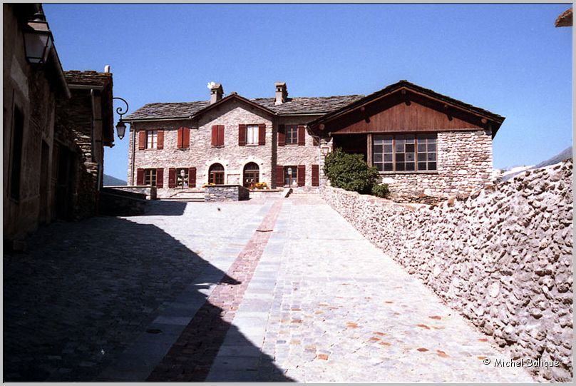 Ecole Lanslevillard 94