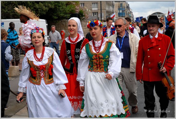 TSR 2012 St Malo Defile des equipages