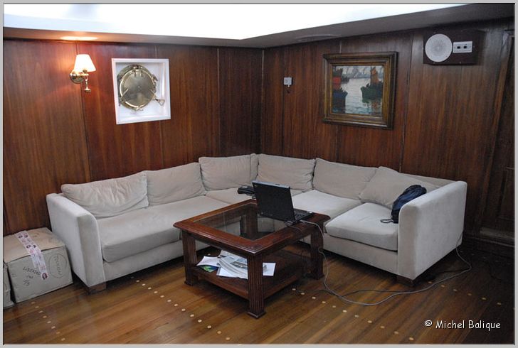 Salon officiers Libertad