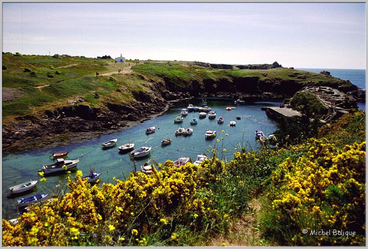 Le port de La Meule vu d'en haut 2004