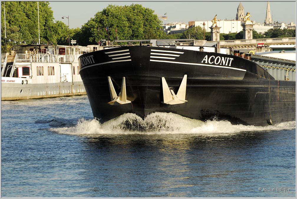 MB052_Descente_Seine.