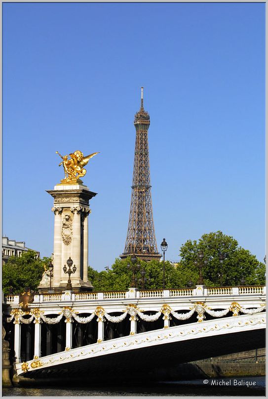 MB060_Descente_Seine Pont Alexandre III