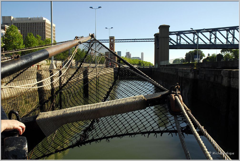 MB101_Descente_Seine Ecluse de Suresnes